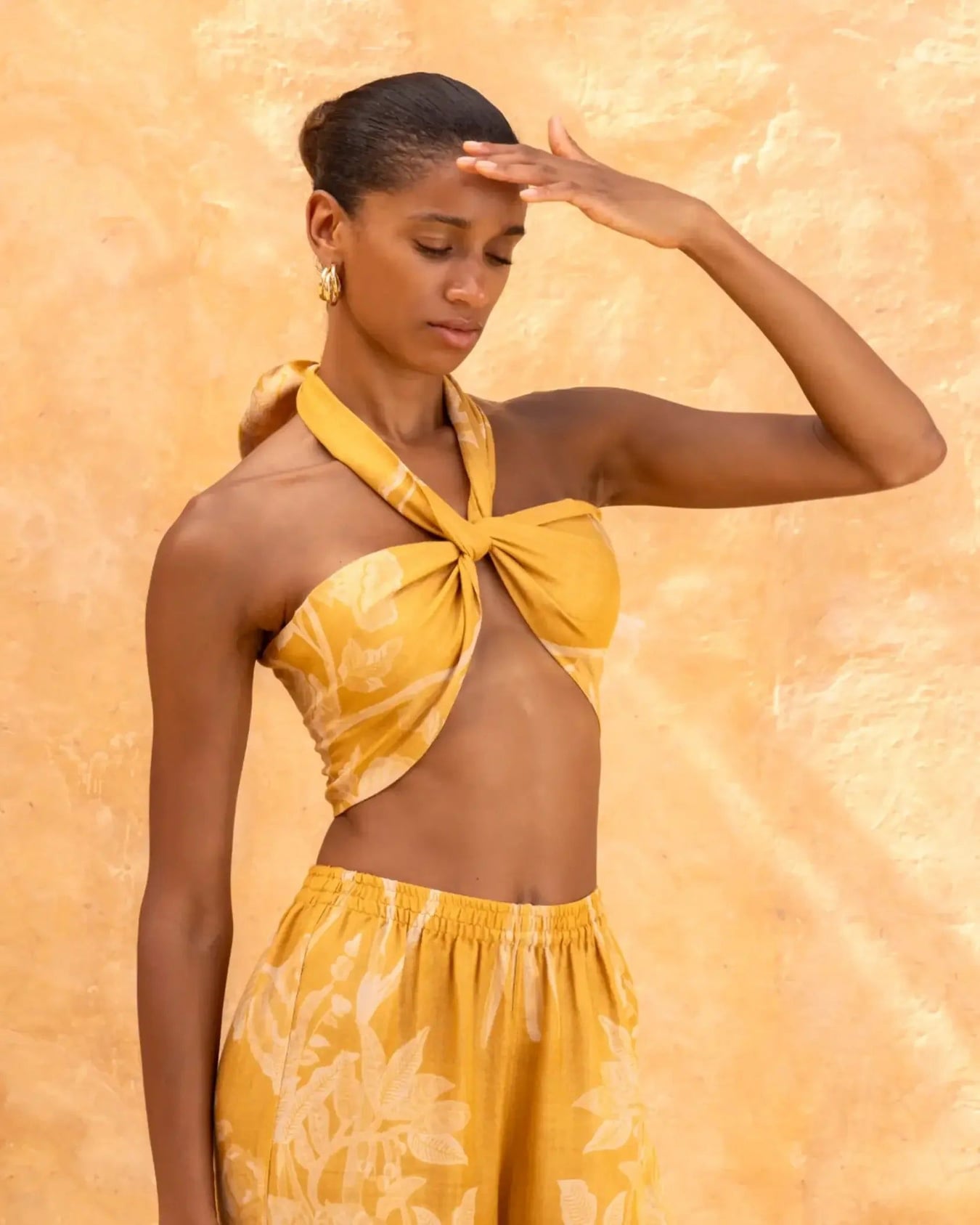 442_7854b8dd89_whispersofcleopatra-straplessbowtietop2-1350x0