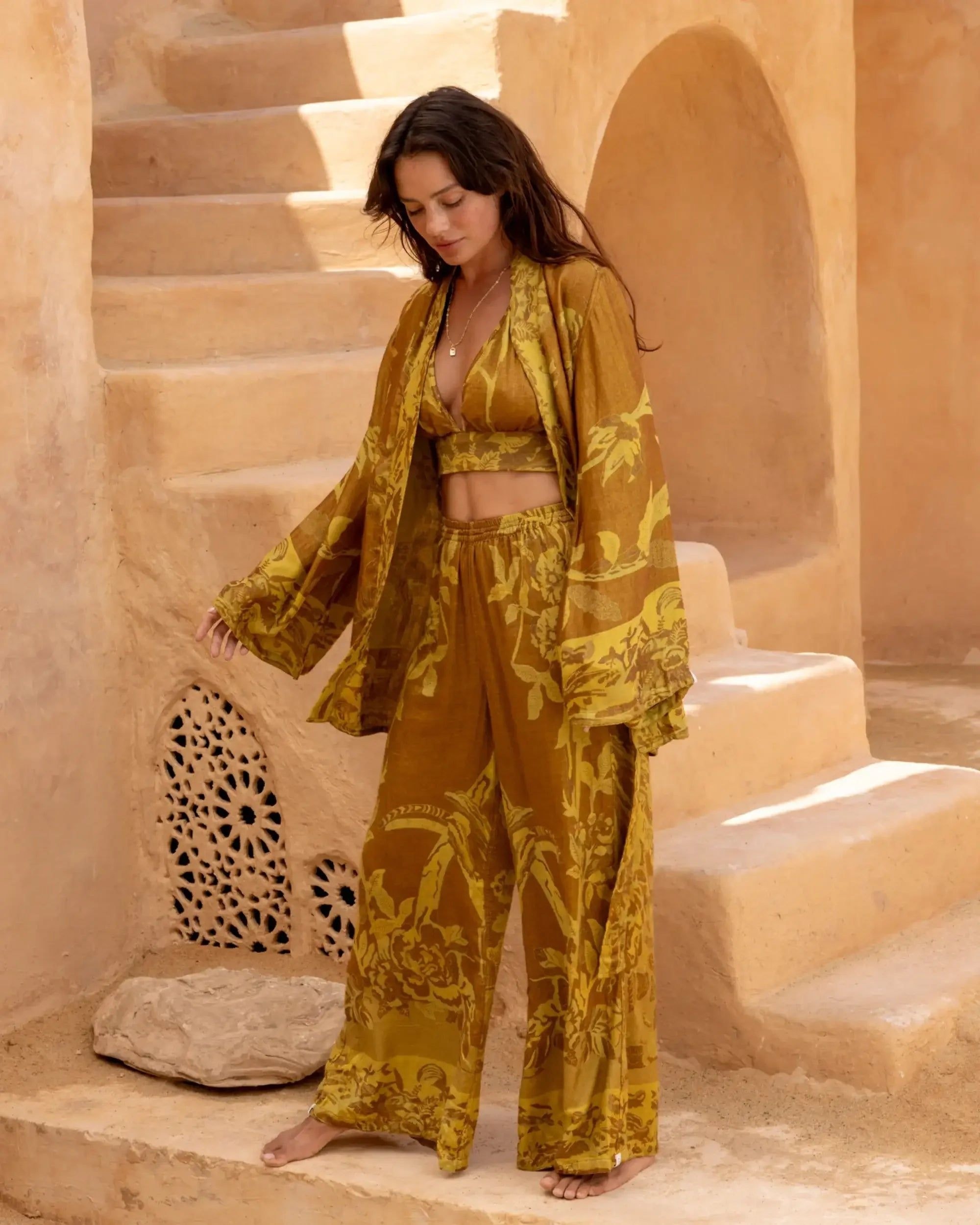 525_bb2a2e67f2_morganadunes-shortkimono4-0x0